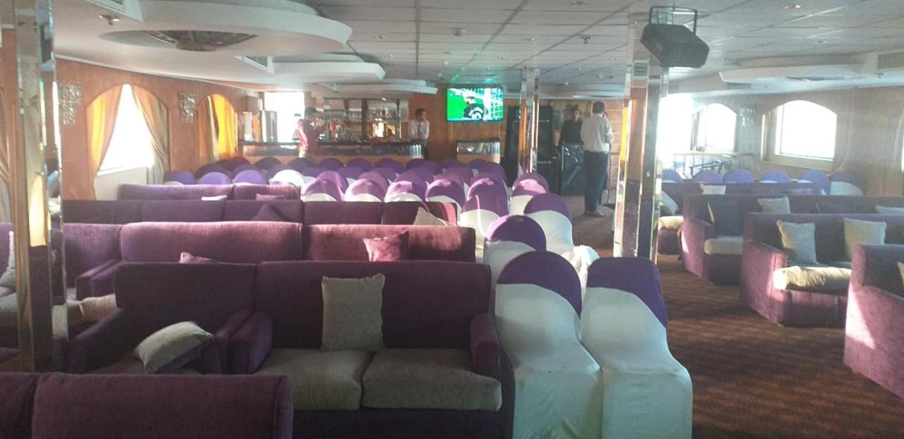 Queen Isis Floating Hotel Al Minya Buitenkant foto