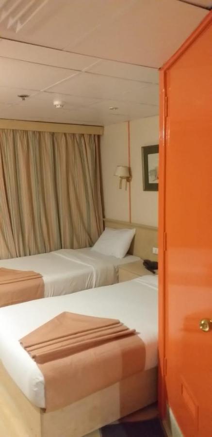 Queen Isis Floating Hotel Al Minya Buitenkant foto