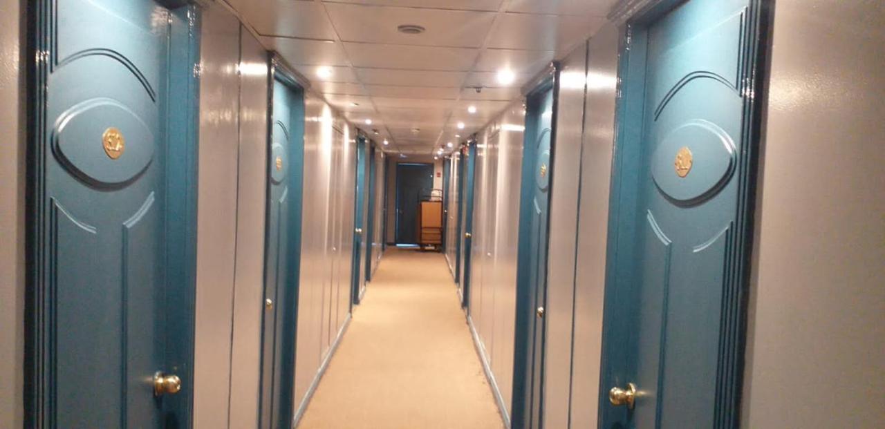 Queen Isis Floating Hotel Al Minya Buitenkant foto