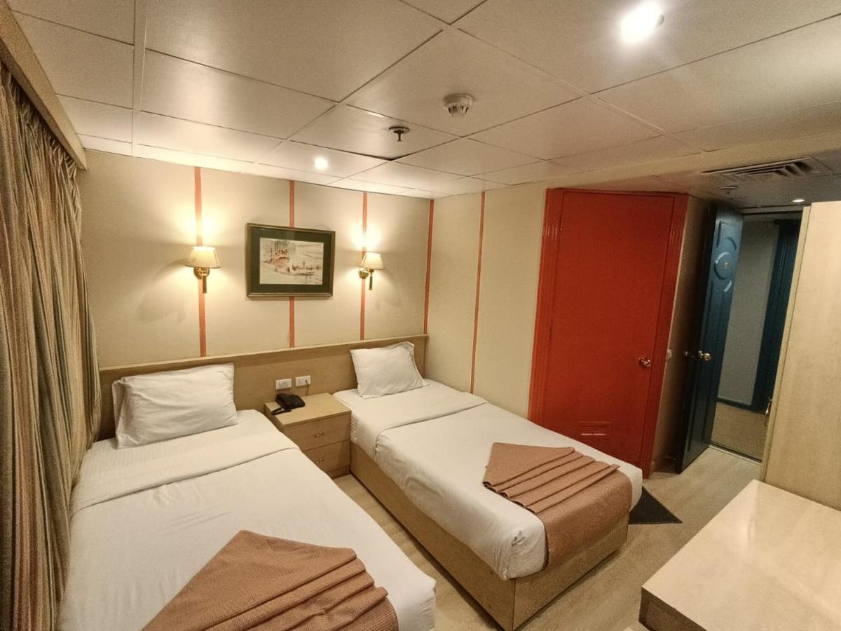 Queen Isis Floating Hotel Al Minya Buitenkant foto